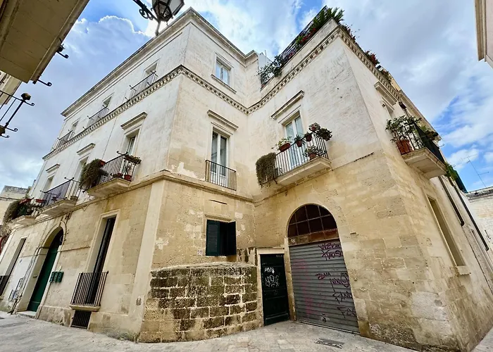 Vico Del Theutra